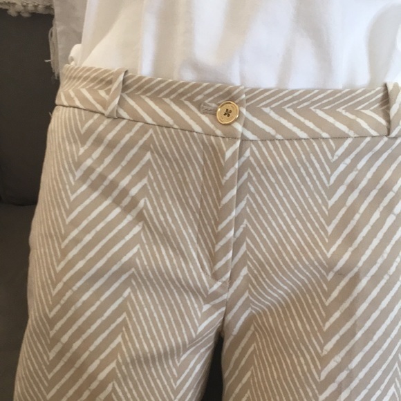 Michael Kors tan and white ankle length pants - Picture 6 of 10